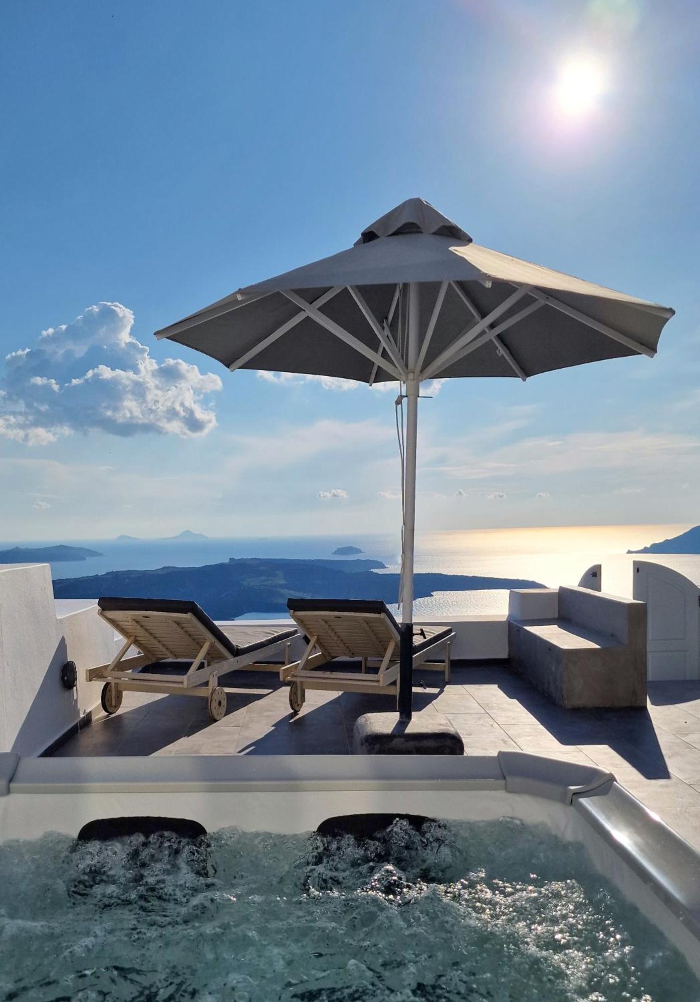 Karpimo Horizon - Caldera View With Private Hot Tub Villa Firostefani Eksteriør bilde