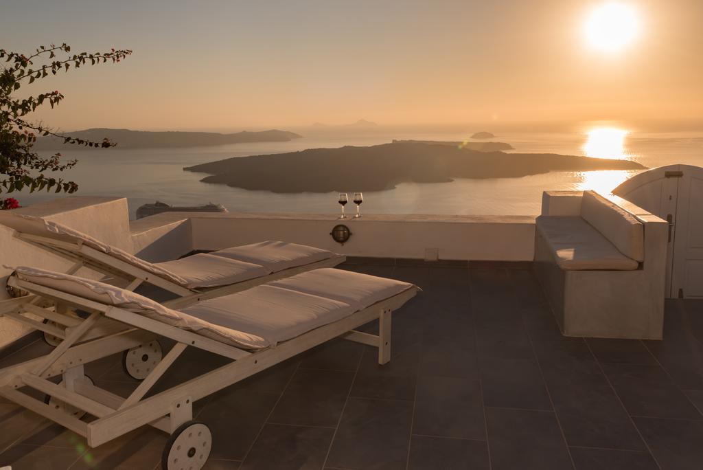 Karpimo Horizon - Caldera View With Private Hot Tub Villa Firostefani Eksteriør bilde
