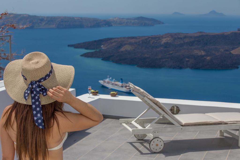 Karpimo Horizon - Caldera View With Private Hot Tub Villa Firostefani Eksteriør bilde