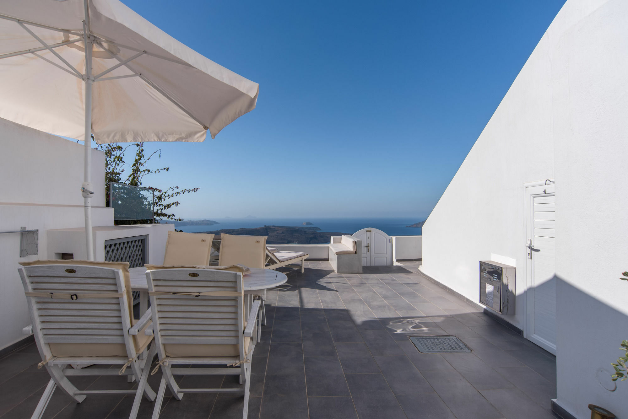 Karpimo Horizon - Caldera View With Private Hot Tub Villa Firostefani Eksteriør bilde