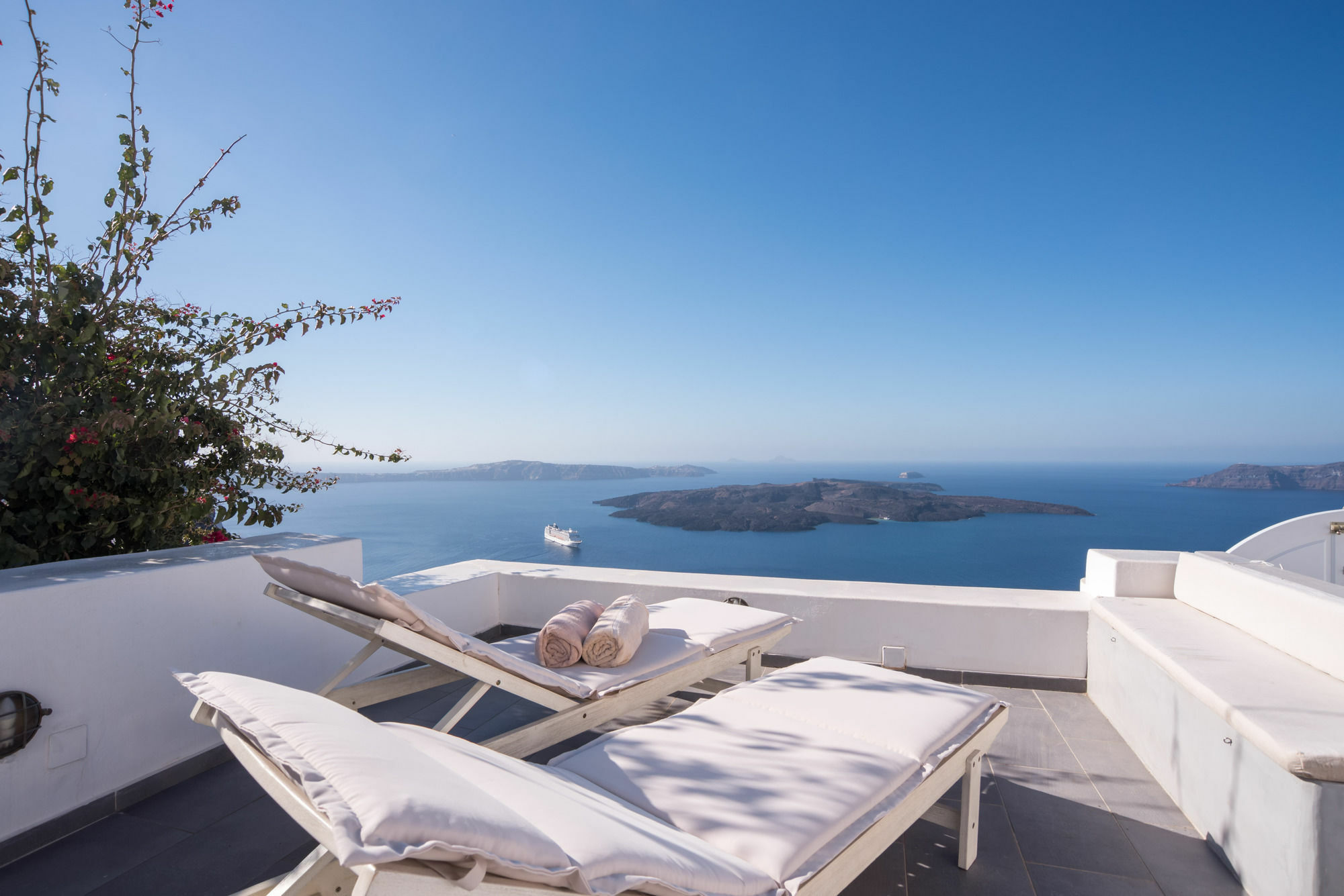 Karpimo Horizon - Caldera View With Private Hot Tub Villa Firostefani Eksteriør bilde